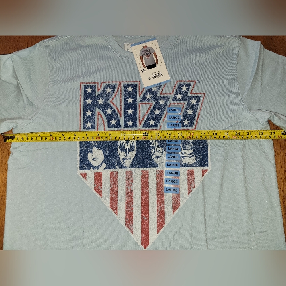 💰⏳️Kiss Men's Graphic Tee - Light Blue Size Large NWT